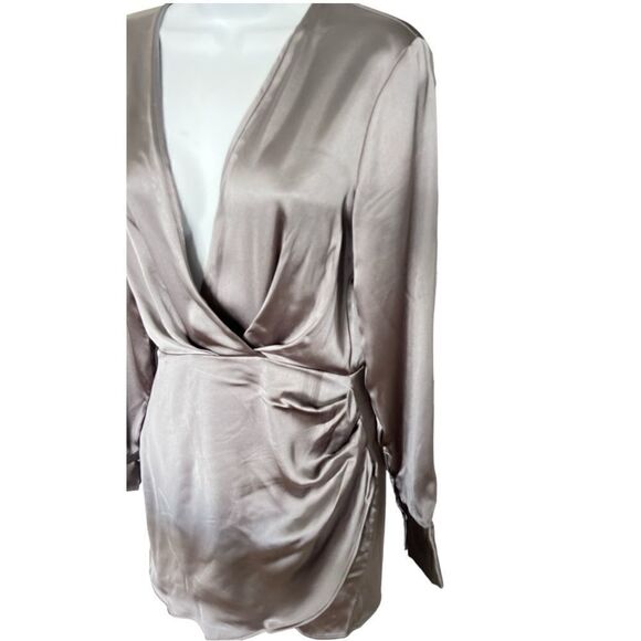 ZARA Charcoal Gray Satin V-Neck Longs Sleeve Wrap Mini Dress In Size XS - Picture 5 of 6